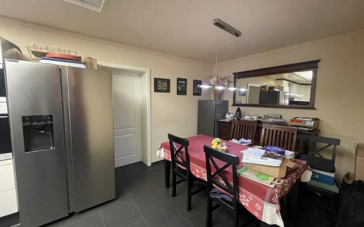 Sehr gut gepflegte 4-Zimmer-Eigentumswohnung – Ein Haus im Haus!