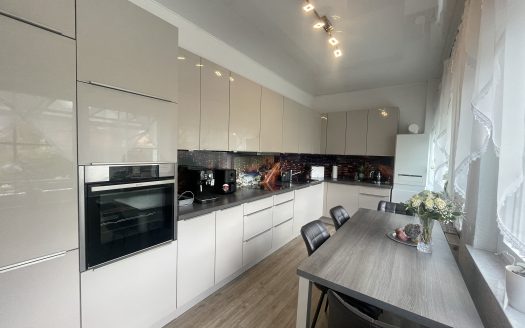 ZWEI in EINS – Einzigartige 5-Zimmer-Eigentumswohnung!