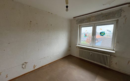 Vier Reihenhäuser mit Potenzial – Sanierungsbedürftiges Mehrfamilienobjekt!