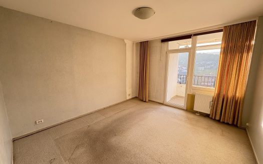 4-Zimmerwohnung mit herrlicher Dachterrasse und Balkon!