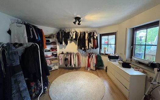 Familienfreundliches Zuhause mit viel Platz, Garten und Wohlfühlatmosphäre!